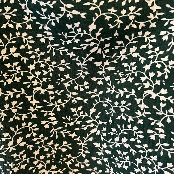 SHEIN - Ruffle Dress - Picture 4 of 4